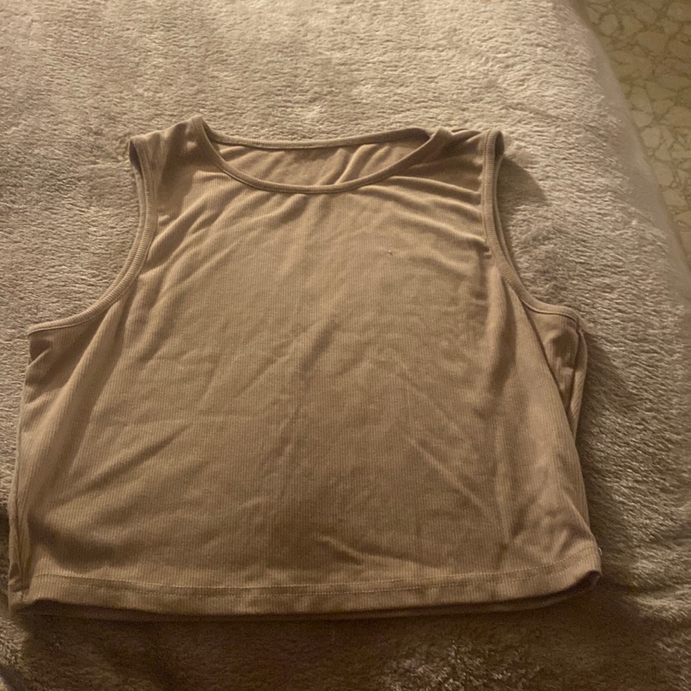 muscle tee , nude brown